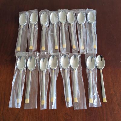 Oneida 16 Pc Teaspoons