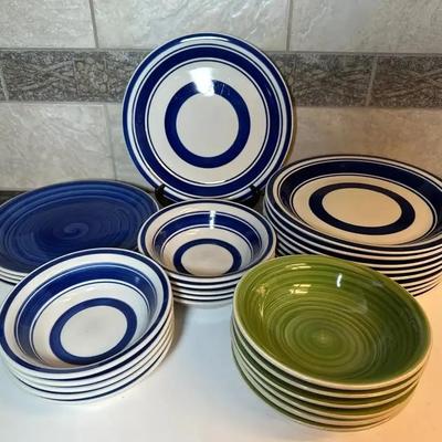 Royal Norfolk Blue Circle & Green Blue Swirl Dinnerware