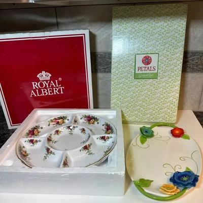 Royal Albert & Grasslands Road Floral Serving Trays