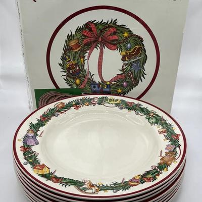 8 Spode Christmas Memories 10” Plates
