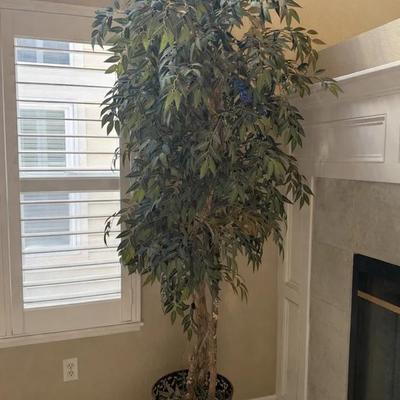 Faux Tree W/ Feathered Friends