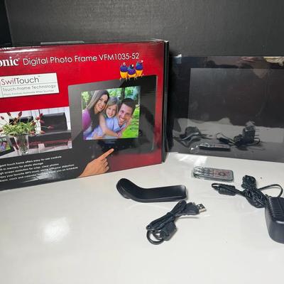 ViewSonic Digital Photo Frame w/ Original Box
