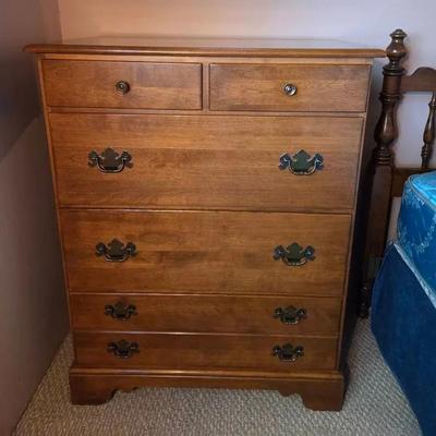 Ethan Allen Chest of Drawers 