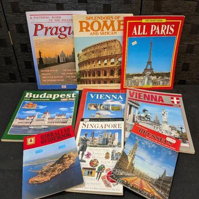 Traveling Books : Budapest, Vienna, Rome, Paris + More