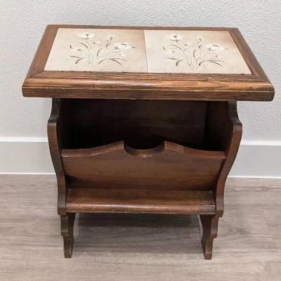 Small Vintage Magazine Rack Table (22"x 18.5"x11")