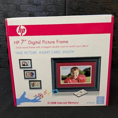 HP 7" Digital Picture Frame