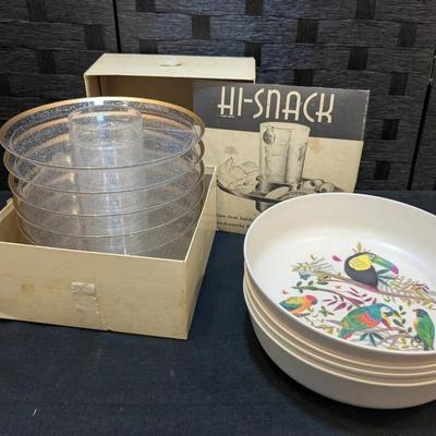 Hi-Snack Cup Holders (7) + 4 Aura Studio Bowls