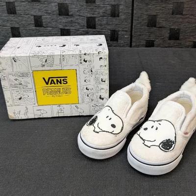 Vans X Peanuts Toddler Size 5 Shoes 