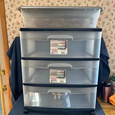 Sterilite Storage 15x21x25