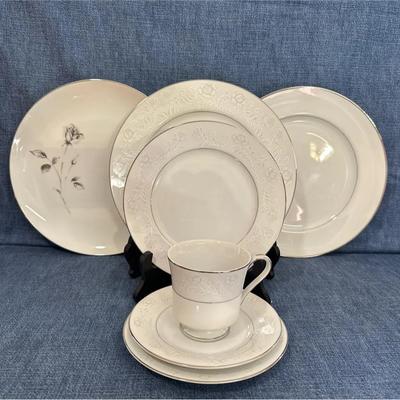 Society Fine China Place Setting 