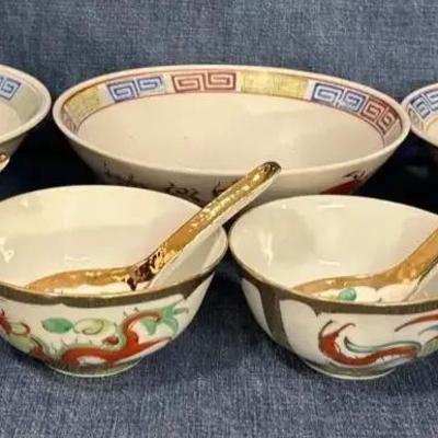 Hand painted - Chinese Porcelain Rice Bowls
