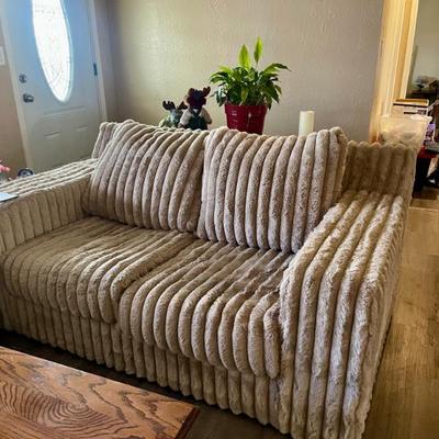 Sale Photo Thumbnail #5: Couch 