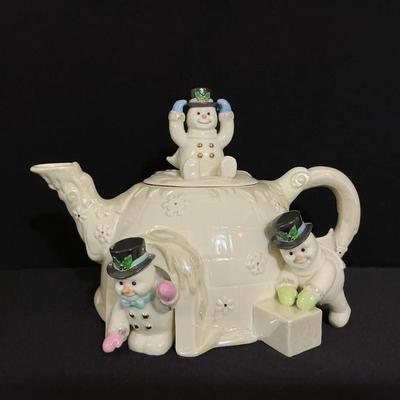 Lenox Snowman Teapot 