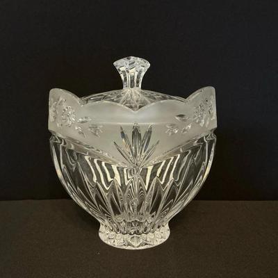 Oneida Southern Garden Lead Crystal Candy Dish 
