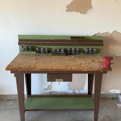 Tool Bench & Accessories