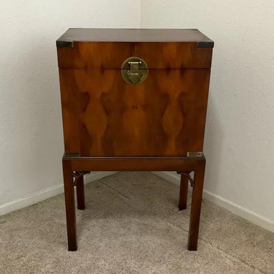 Campaign Style 1 Peice Chest