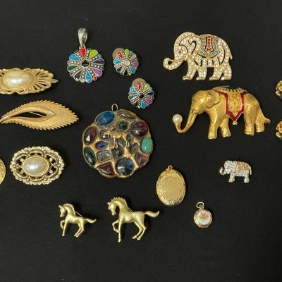Brooches And Pendants