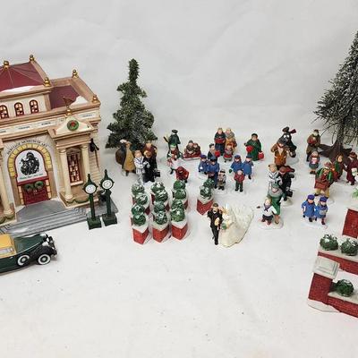 Dept 56 - "Christmas In The City" Series, Heritage Art Museum, Many Figurines And Other Accessories