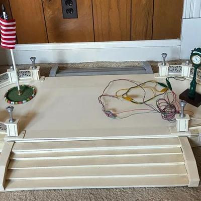 Illuminated Terrace Model Train Accessory