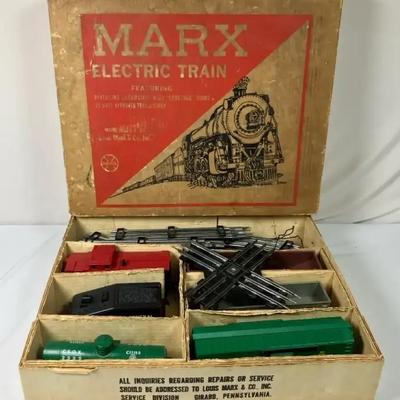 Lionel Train & Marx Electric Train and Tracks 