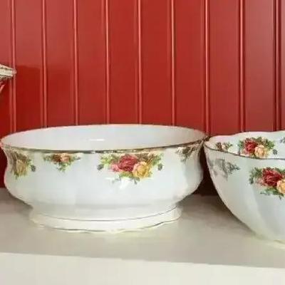 Royal Albert "Old Country Roses" Serving Set
