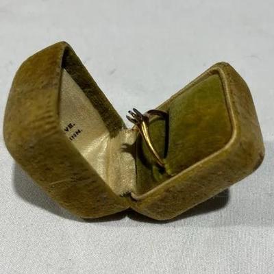 Gold Ring Setting In Aged Presentation Box