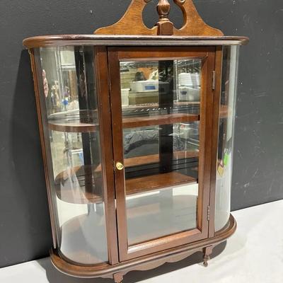 Federal Style Mahogany Hanging Curio Cabinet