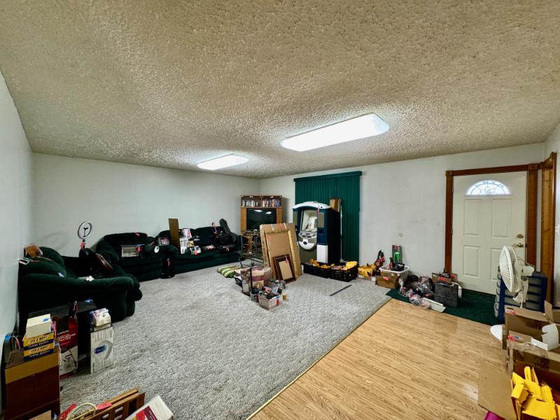 Sale Photo Thumbnail #21