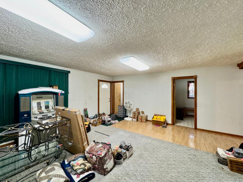 Sale Photo Thumbnail #22