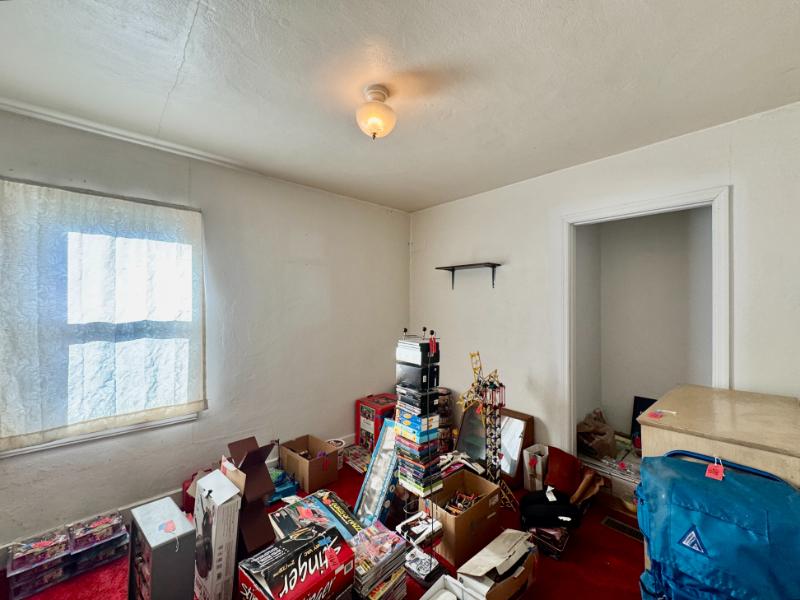 Sale Photo Thumbnail #15