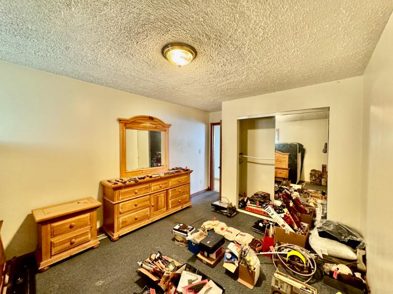 Sale Photo Thumbnail #24