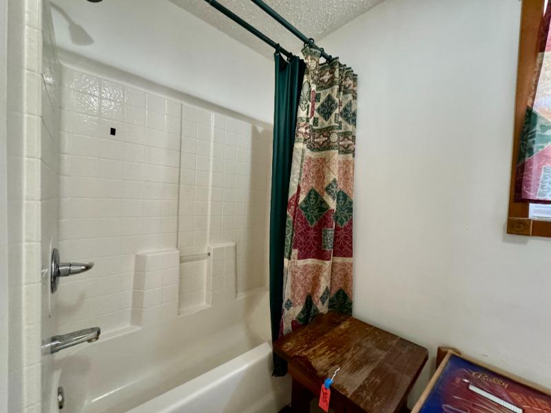 Sale Photo Thumbnail #26