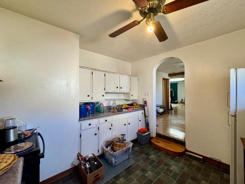 Sale Photo Thumbnail #16