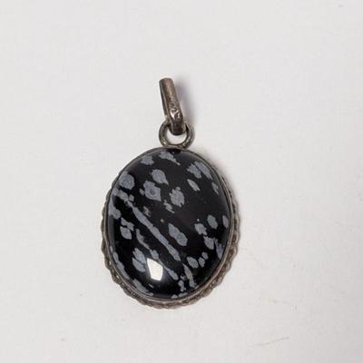 Sale Photo Thumbnail #709