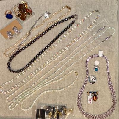 Sale Photo Thumbnail #191