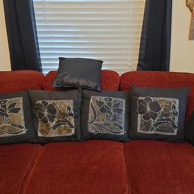 Seven Black And Gold Flowered Throw Pillows 14" X 14 Inch