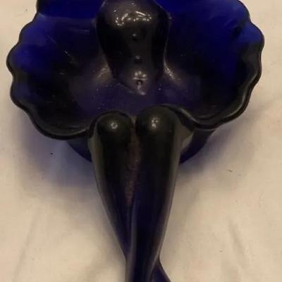 Westmoreland cobalt blue glass "Bathing Beauty" Dish