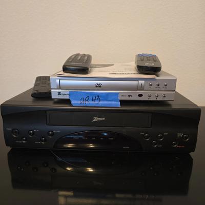 Zenith VCR & Cyberhome DVD Player
