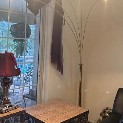 Five light floor lamp 71 x 84
