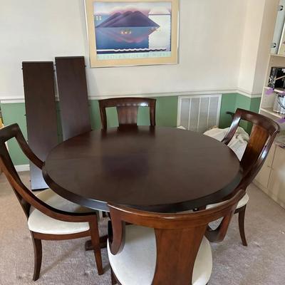 Round Dining Table With 4 Chairs And Two Leaves