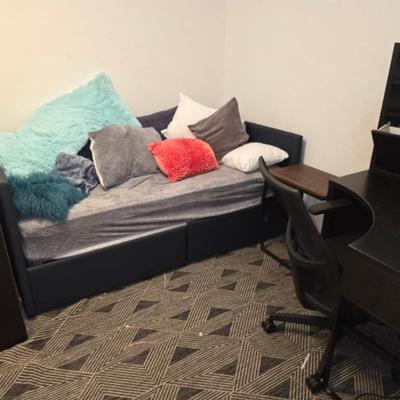 Sale Photo Thumbnail #84