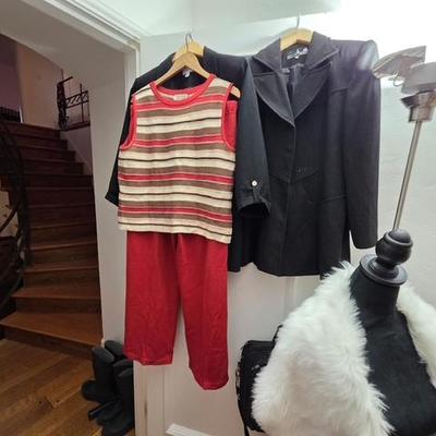 Sale Photo Thumbnail #50