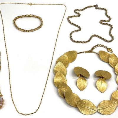 Sale Photo Thumbnail #736