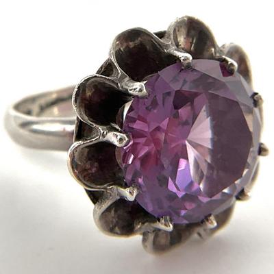 Sale Photo Thumbnail #658