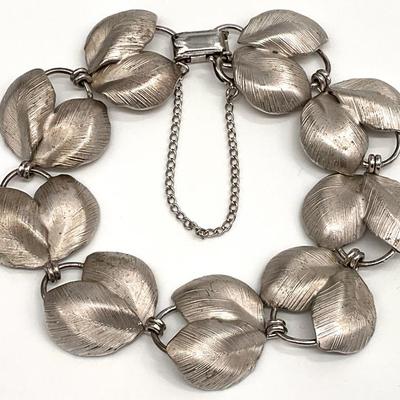 Sale Photo Thumbnail #366