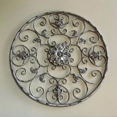 Metal Wall Decor (35 Inch)