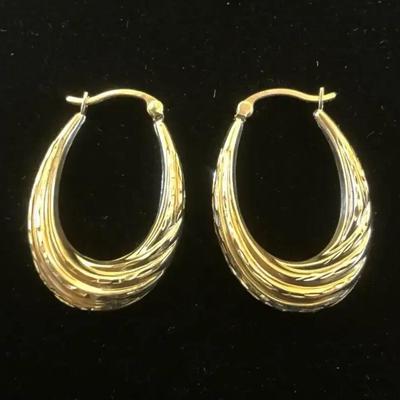 14k Gold Oval Hoop Earrings (2.56 Grams)