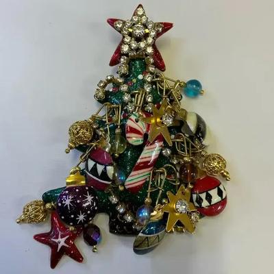 Lunch At The Ritz Christmas Tree Charm 