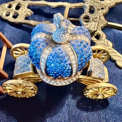 Sale Photo Thumbnail #226