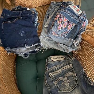 Sale Photo Thumbnail #144